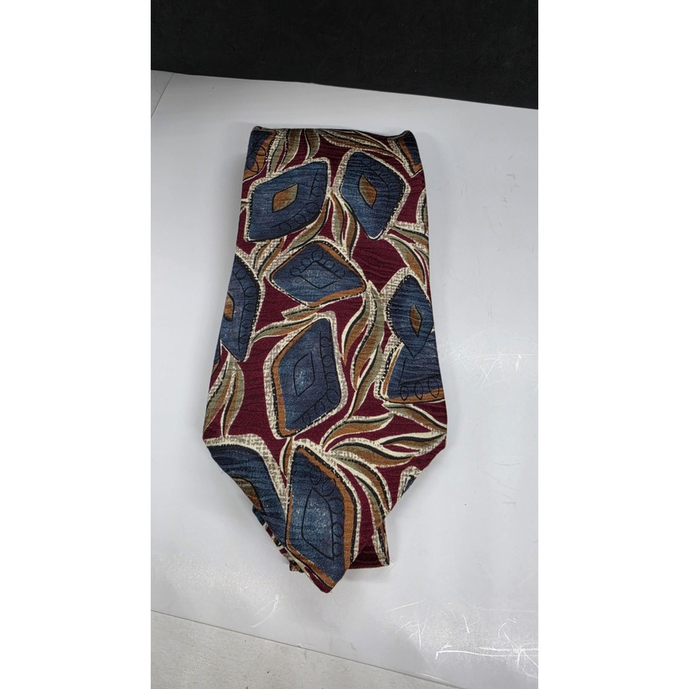 GUY LAROCHE PARIS MONSIEUR 100%  SILK MEN'S GEOMETRIC BLUE BURGUNDY NECKTIE USA